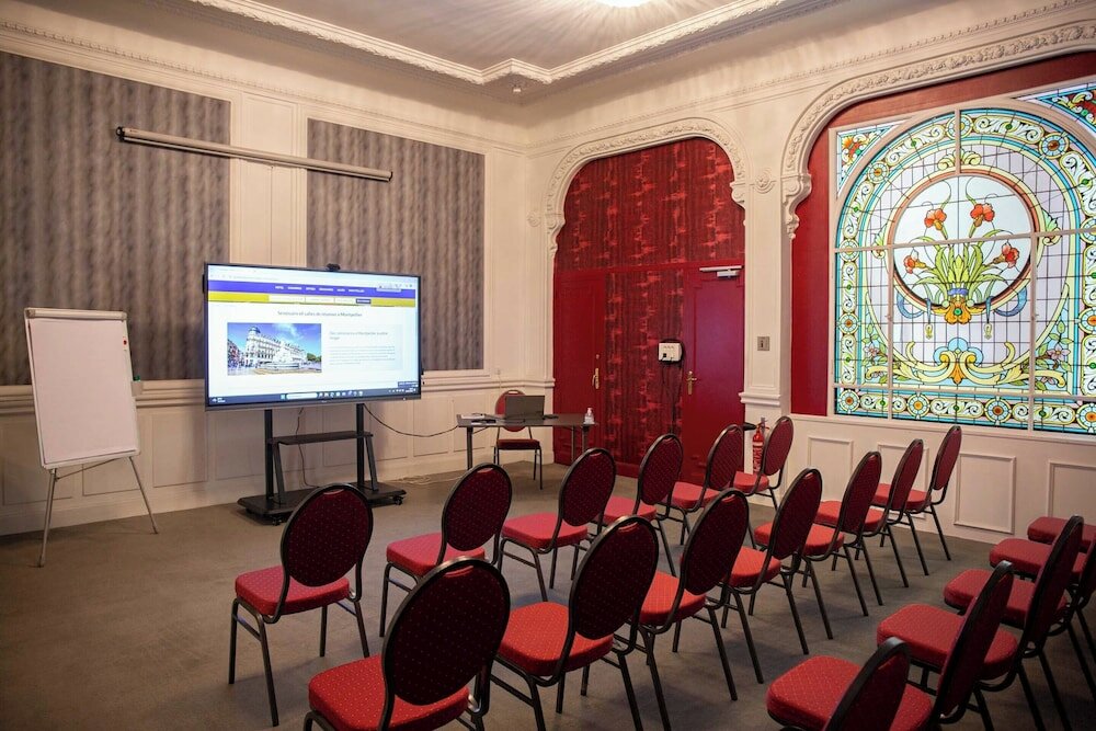 Фото Grand Hotel du Midi Montpellier