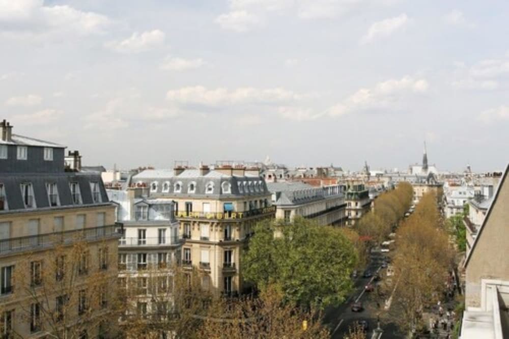 Фото Hotel De Suez