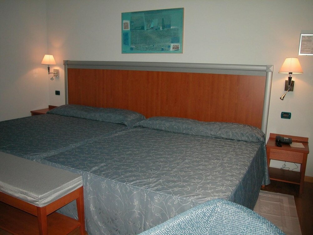 Фото West Florence Hotel