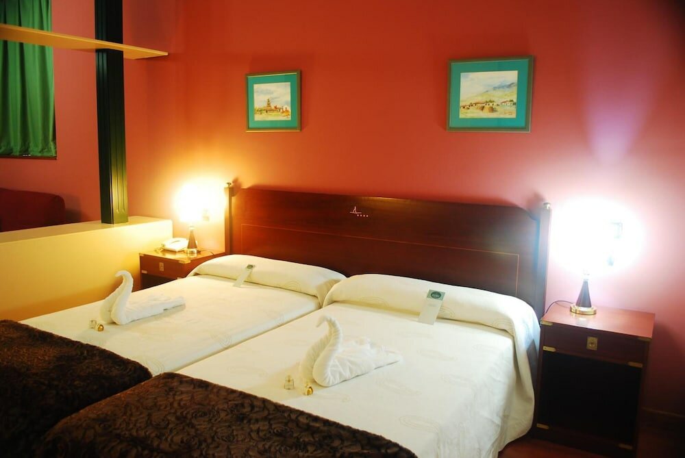 Фото Hotel Puerto de las Nieves