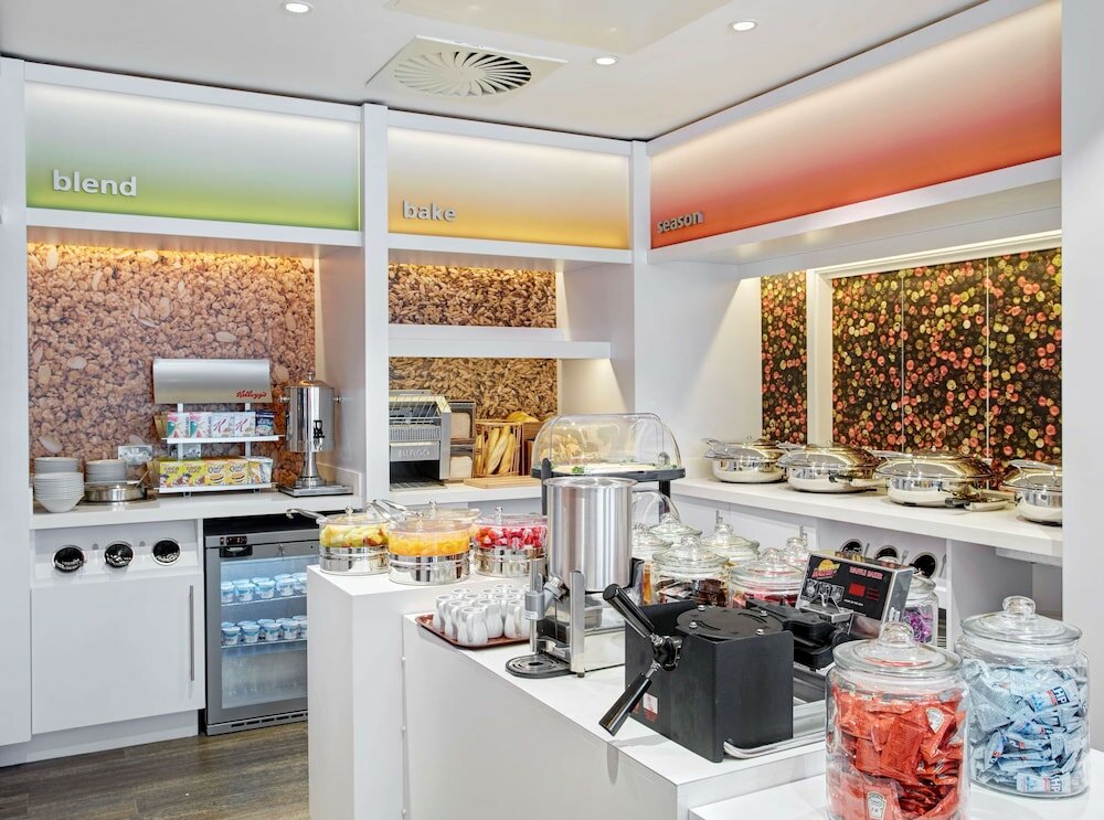 Фото Hampton by Hilton Glasgow Central