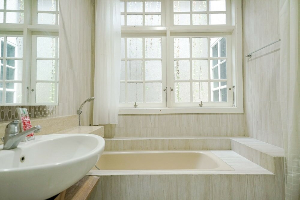 Фото RedDoorz Premium near Rs Pondok Indah