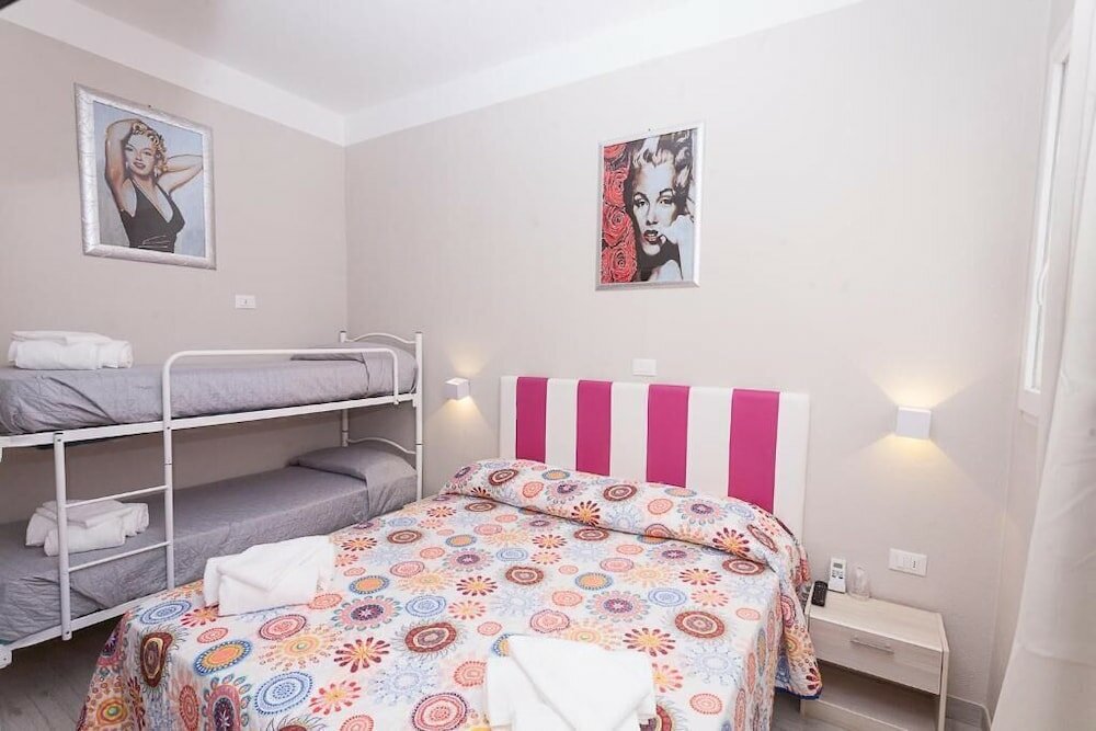 Фото Hotel Romantik