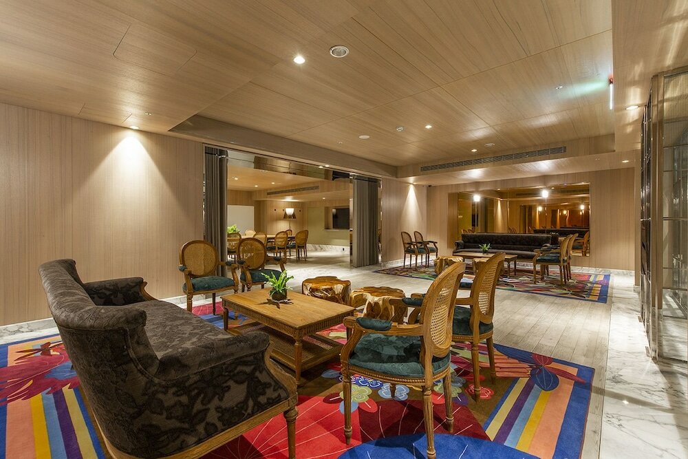 Фото Inhouse Hotel Grand