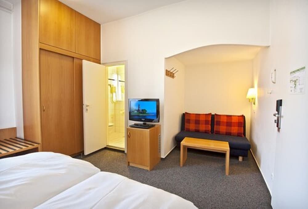 Фото Hotel Berliner Hof