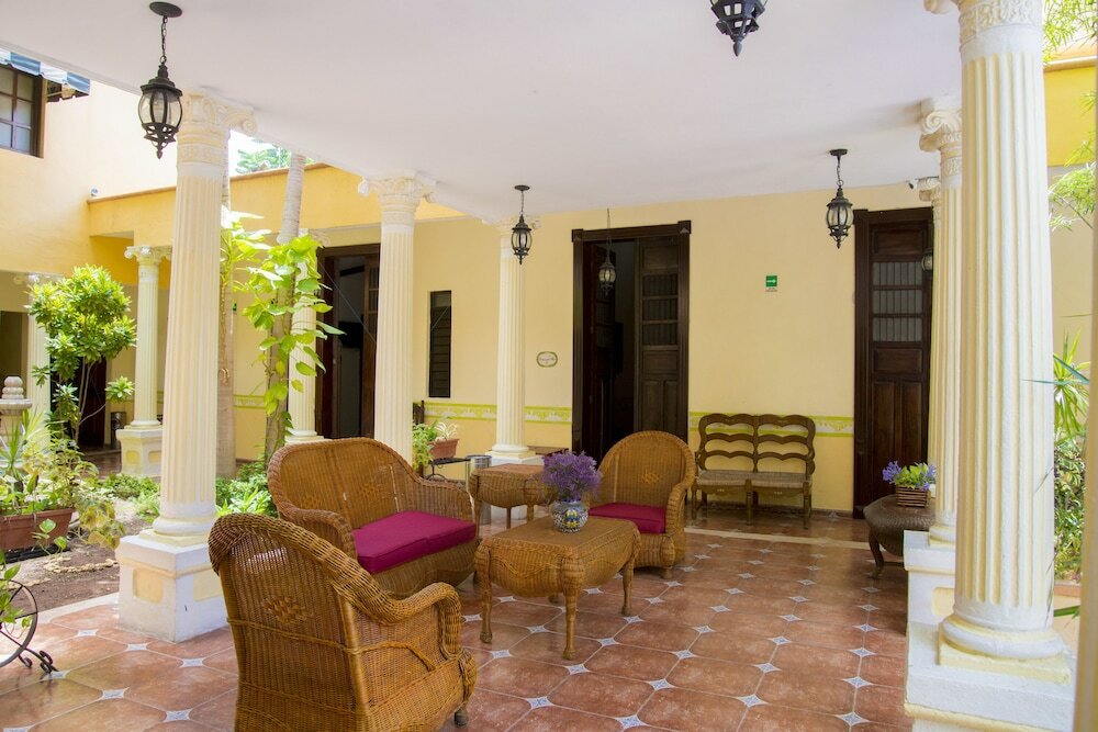 Фото Casa De Las Columnas