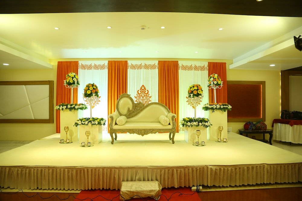 Фото Отель The Golden Apple