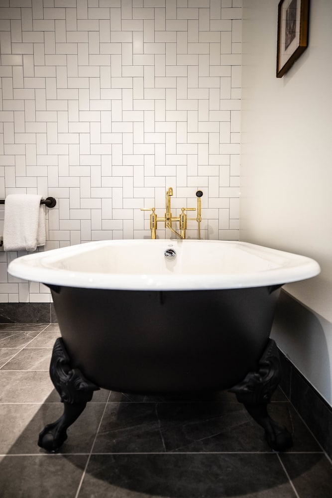 Фото The Ramble Hotel