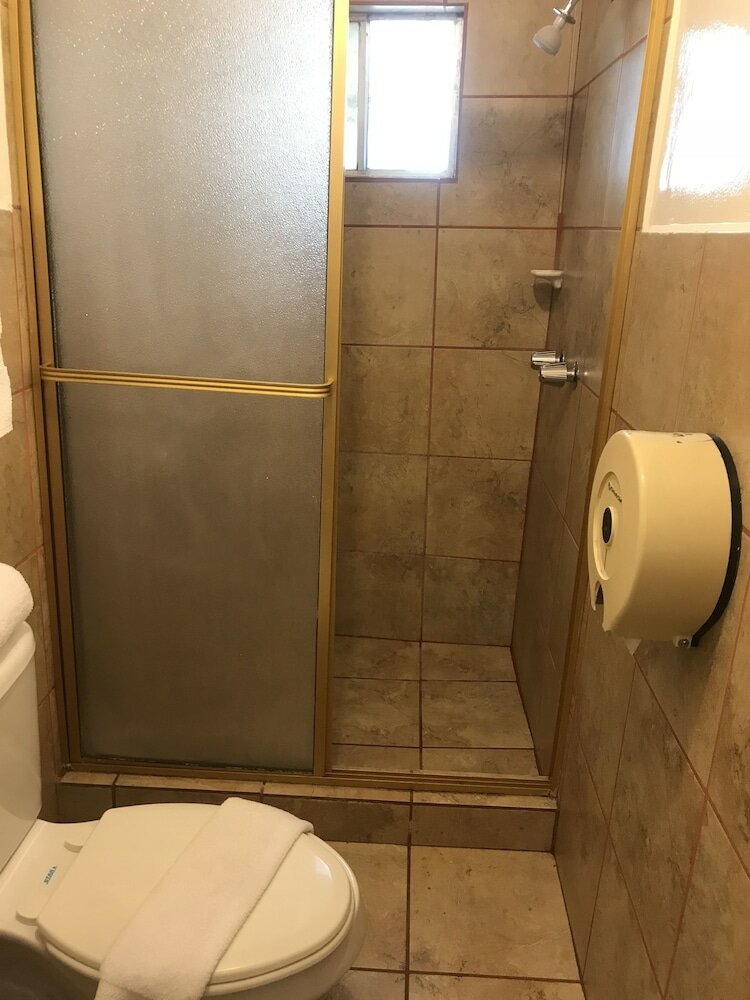 Фото Hotel Guillen Jr