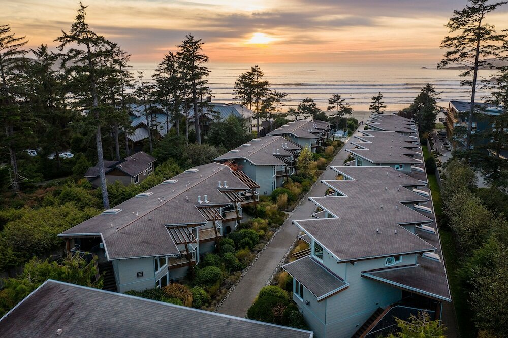 Фото Cox Bay Beach Resort