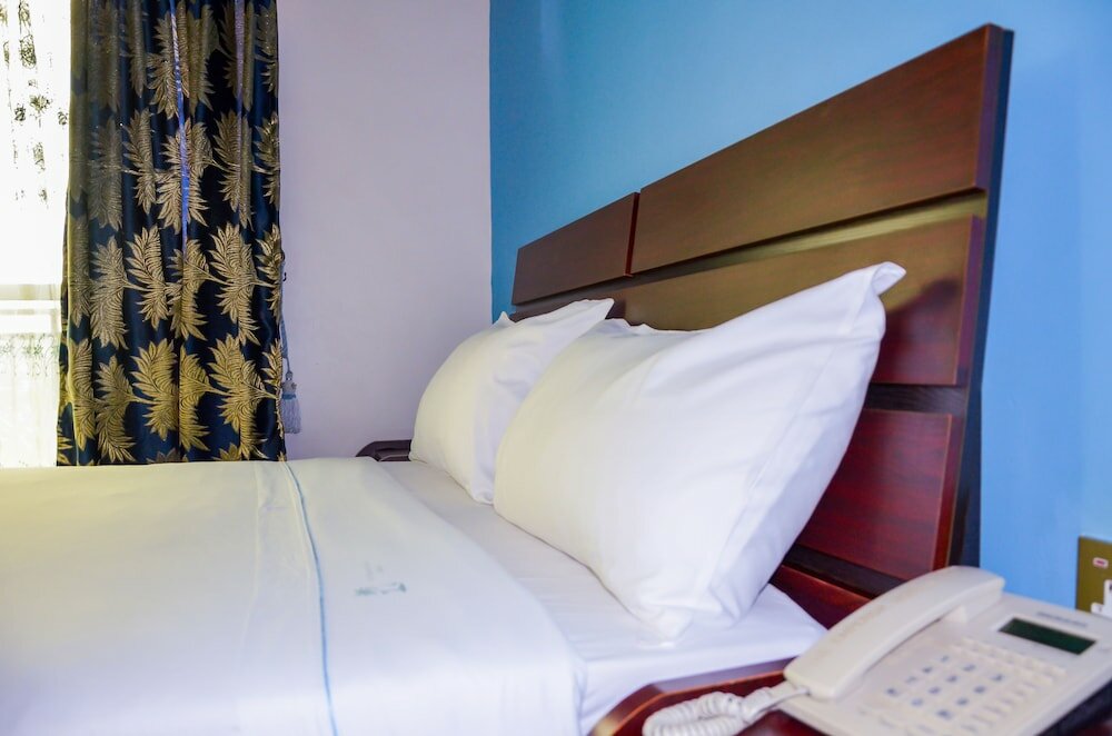 Фото Emperor Hotels