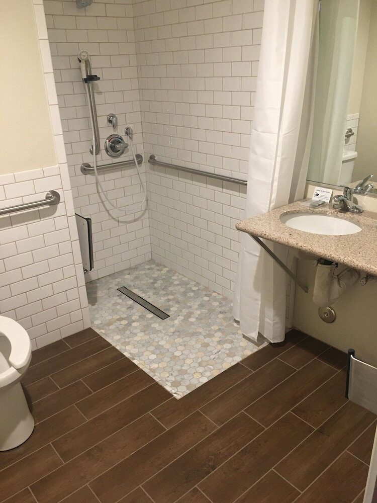 Фото Best Western Town & Country Lodge