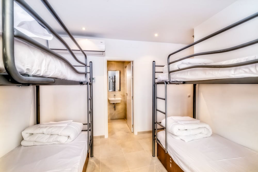 Фото Hostel A2c - Adults Only