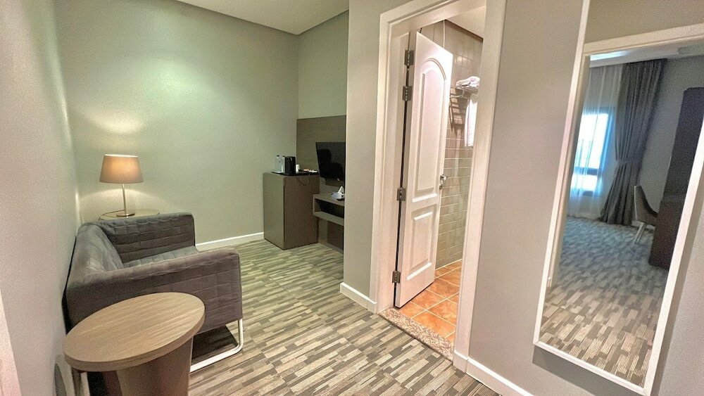 Фото Loren Suites Corniche