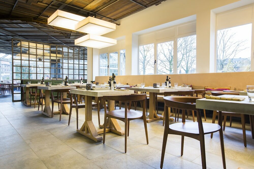 Фото Park Inn by Radisson Lübeck