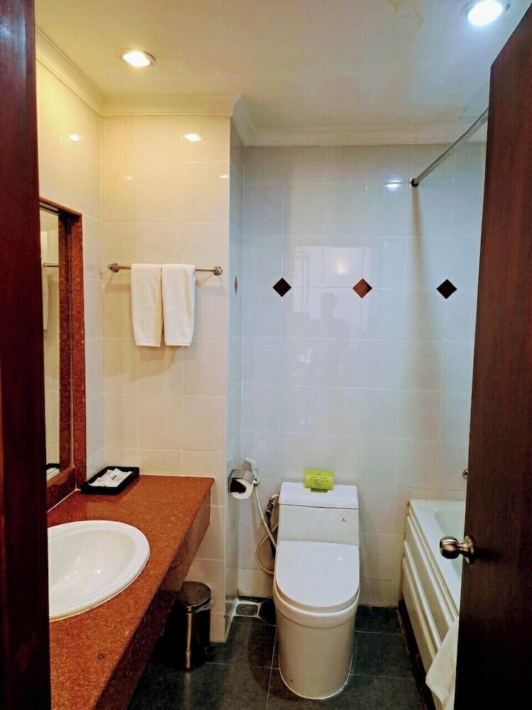 Фото Liberty 2 Hotel