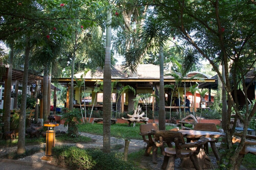 Фото Baanplaidoi Resort