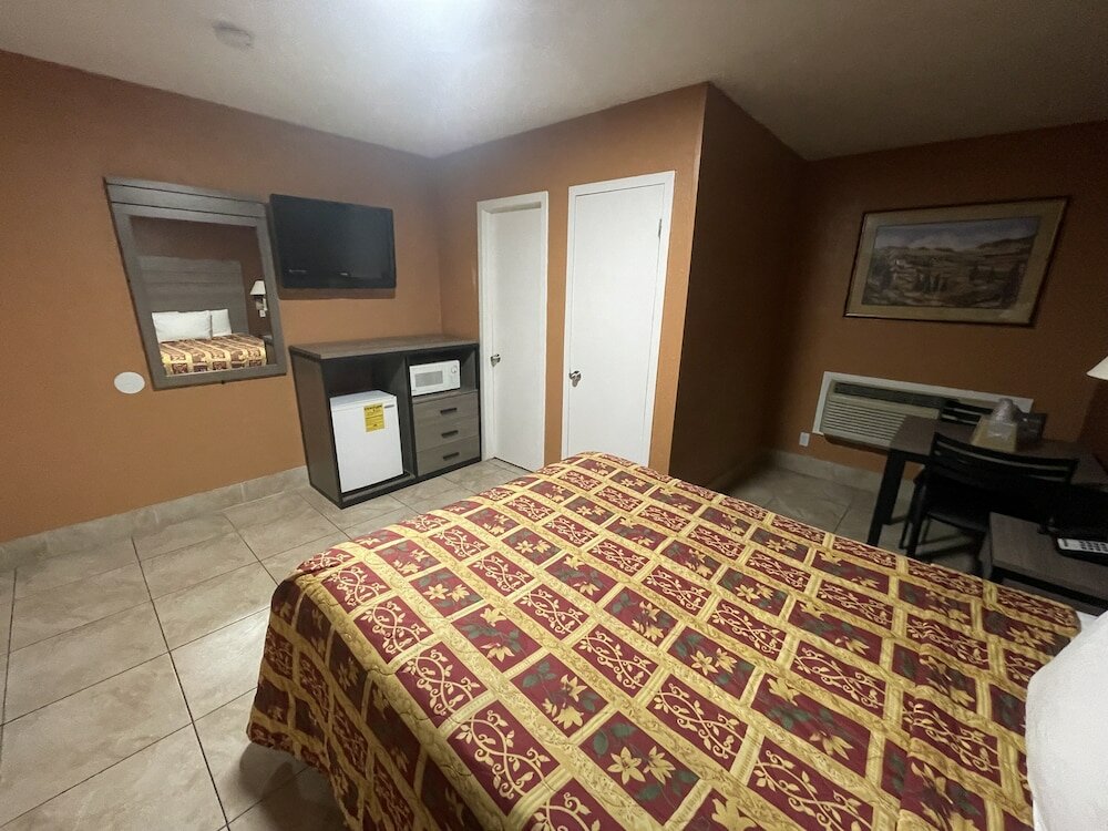 Фото New Corral Motel