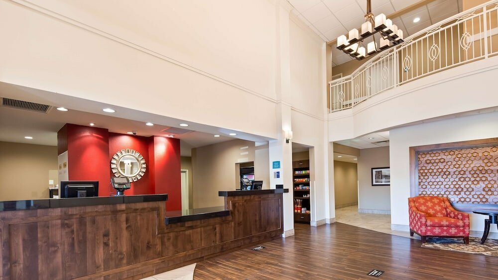 Фото Best Western Plus Hudson Hotel & Suites