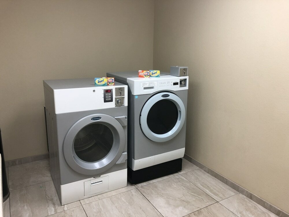 Фото Best Western Plus Hudson Hotel & Suites