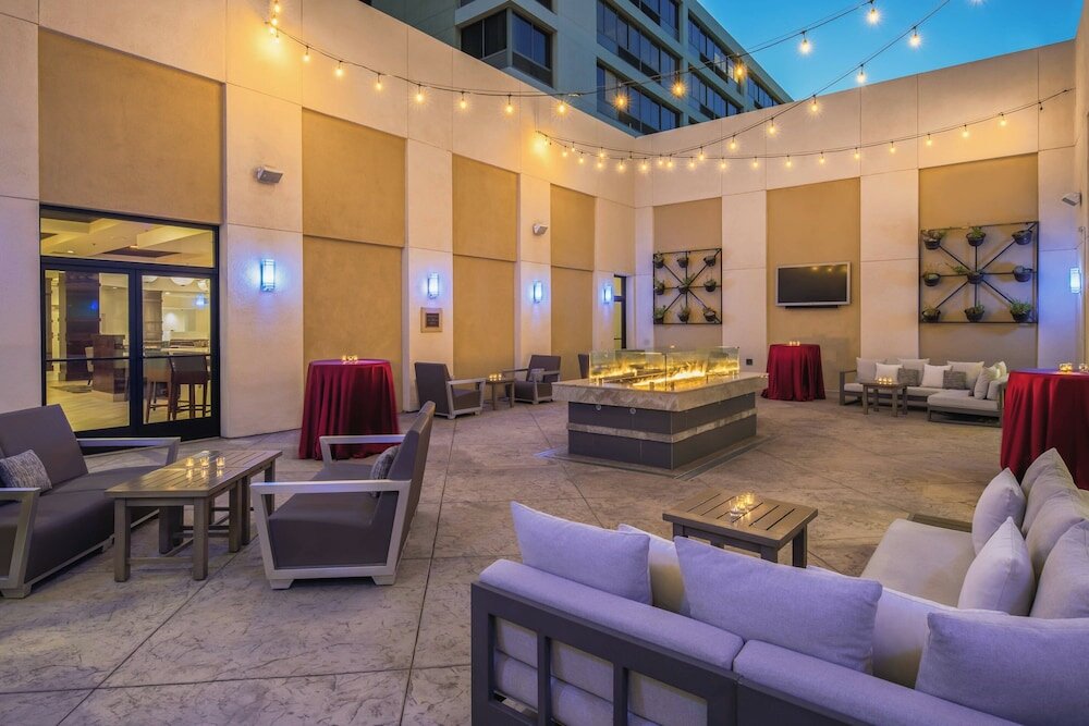 Фото Fullerton Marriott at California State University