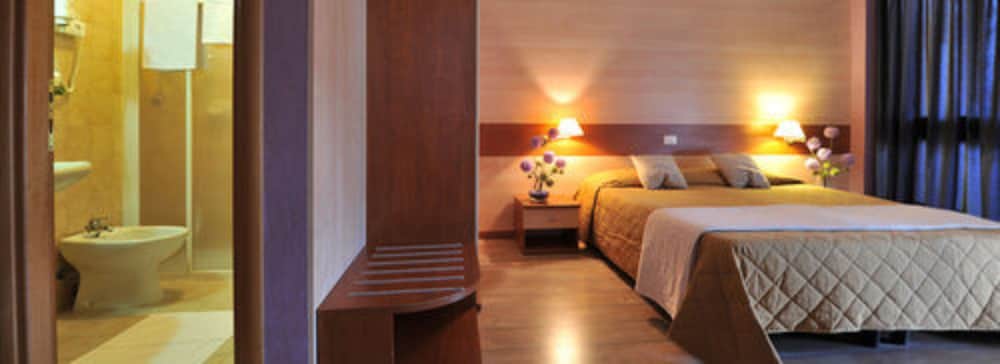 Фото Hotel Centro Turistico Gardesano