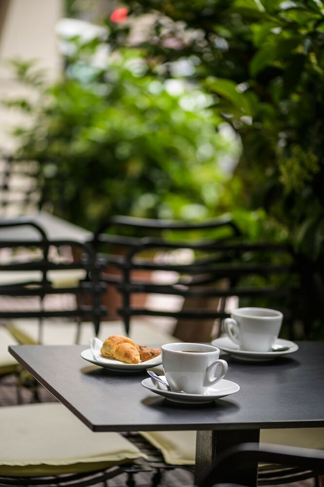 Фото Athens Odeon Hotel