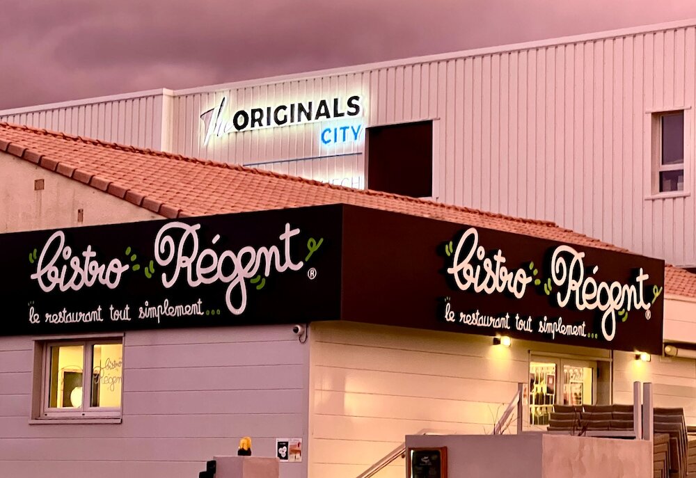 Фото отеля 3