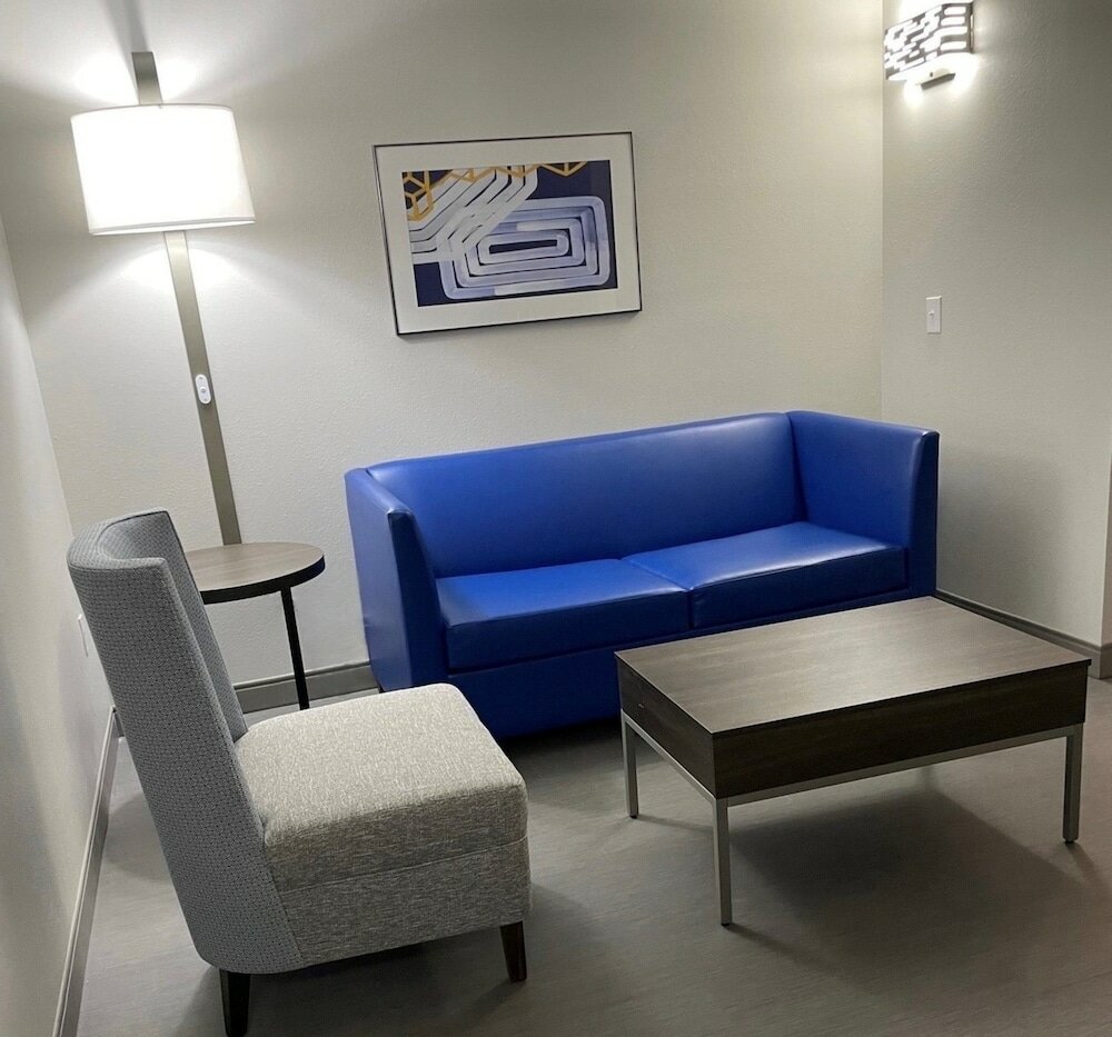 Фото Holiday Inn Express & Suites Tuscaloosa-University, an Ihg Hotel