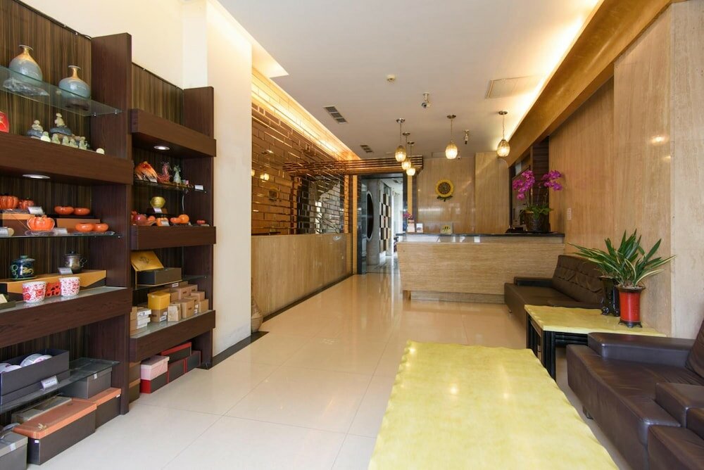 Фото Harbor Elite Hotel