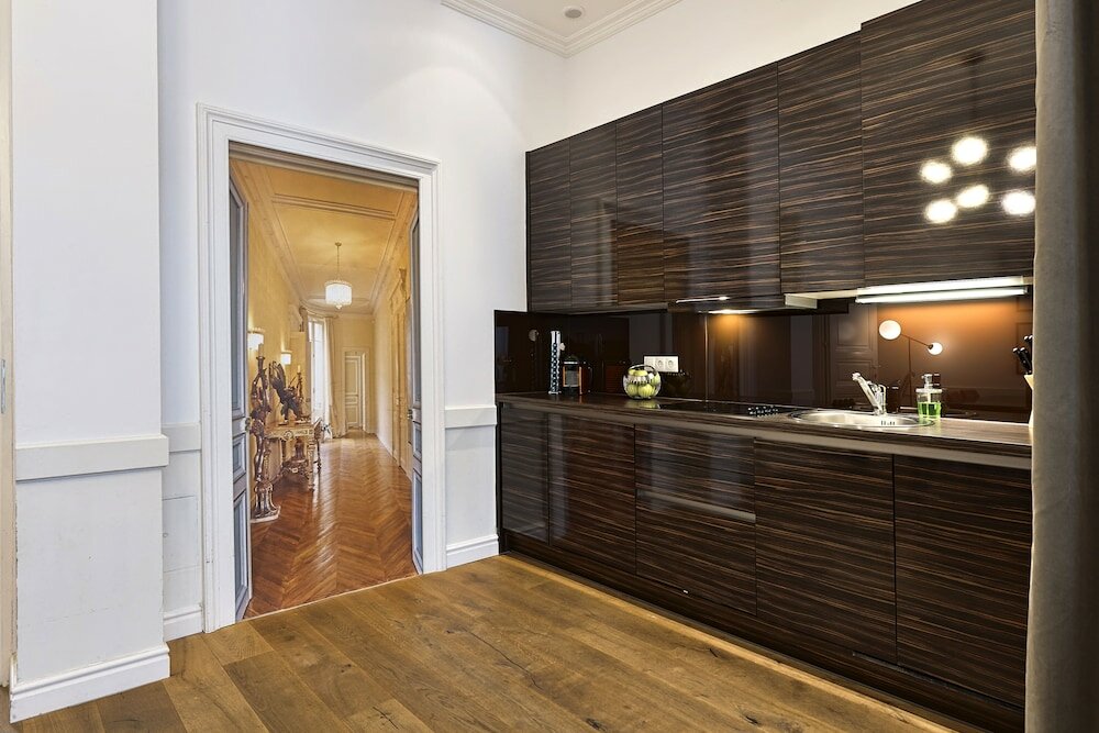 Фото 6 Rooms - Garnisongasse