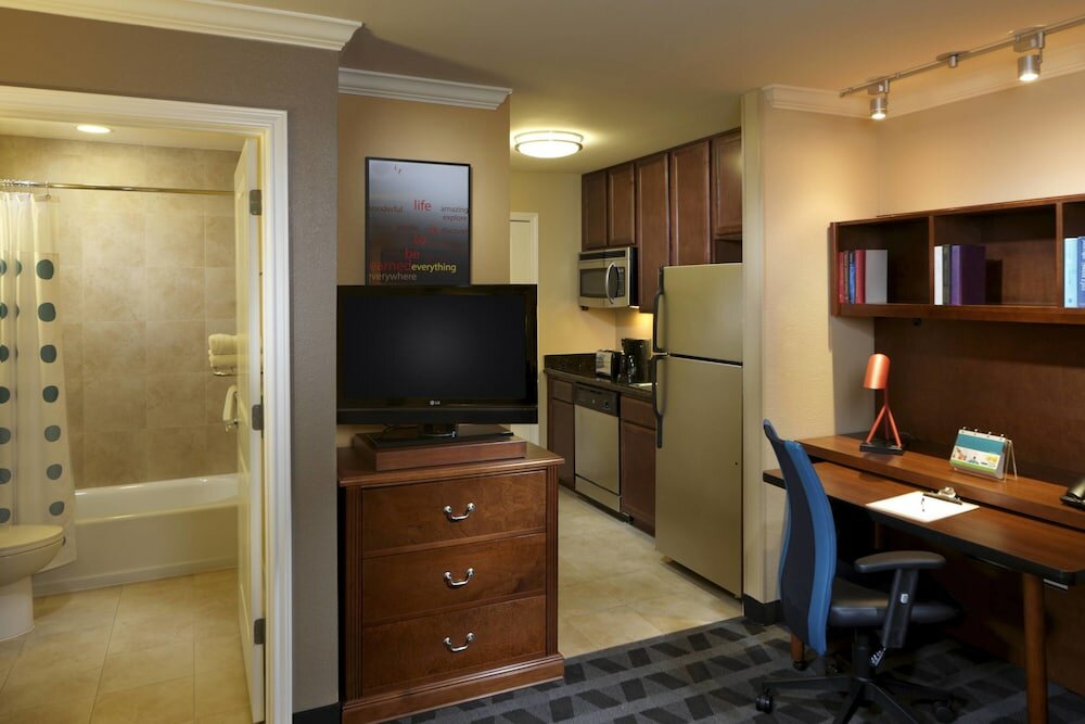 Фото TownePlace Suites by Marriott Houston Intercontinental Arpt
