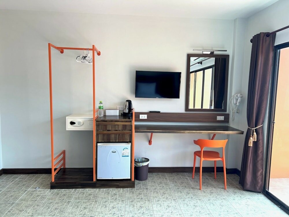 Фото My Friends's House 2