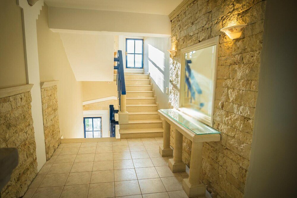 Фото Parthenis Hotel & Suites