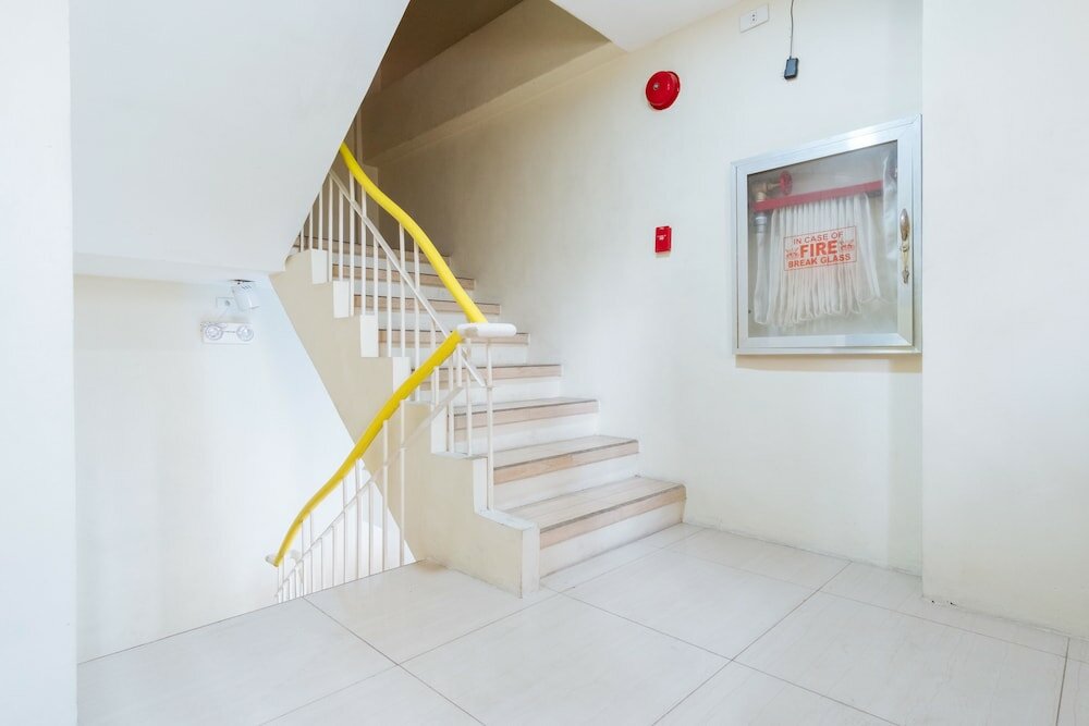 Фото RedDoorz @ University Belt Manila