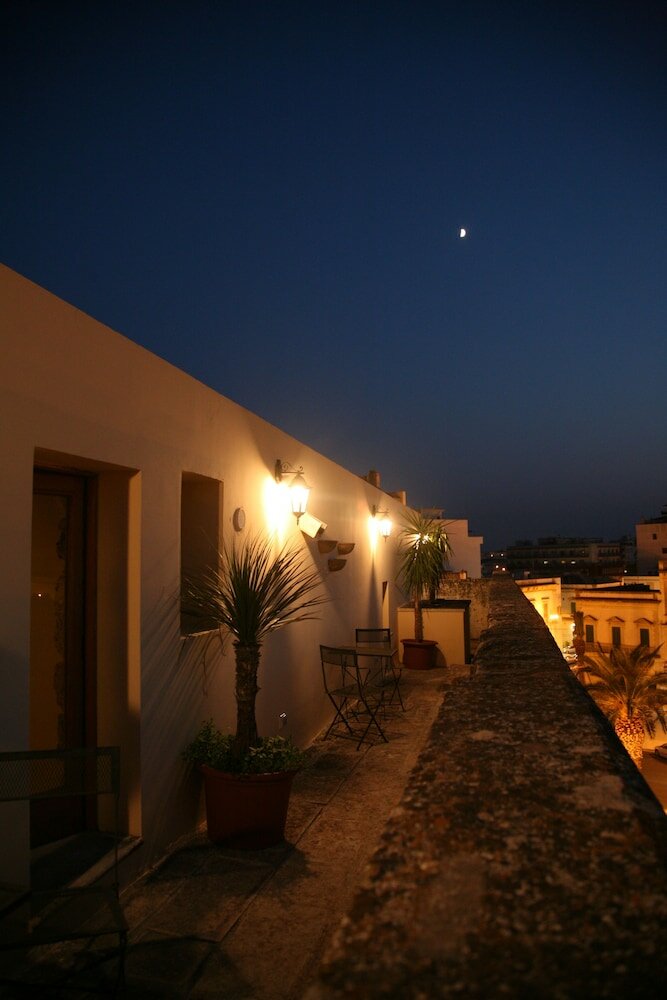 Фото Castello Castriota Scanderbeg Suites De Charme