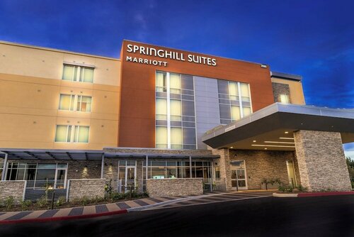Гостиница SpringHill Suites by Marriott Ontario Airport/Rancho Cucamonga в Онтарио