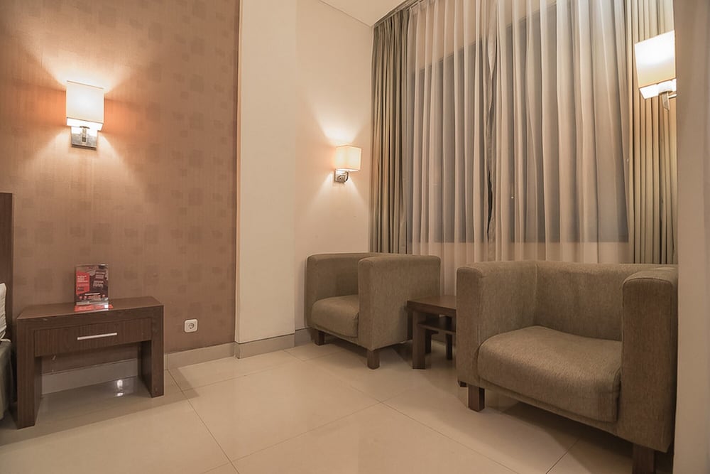 Фото RedDoorz Premium near Paris Van Java Mall