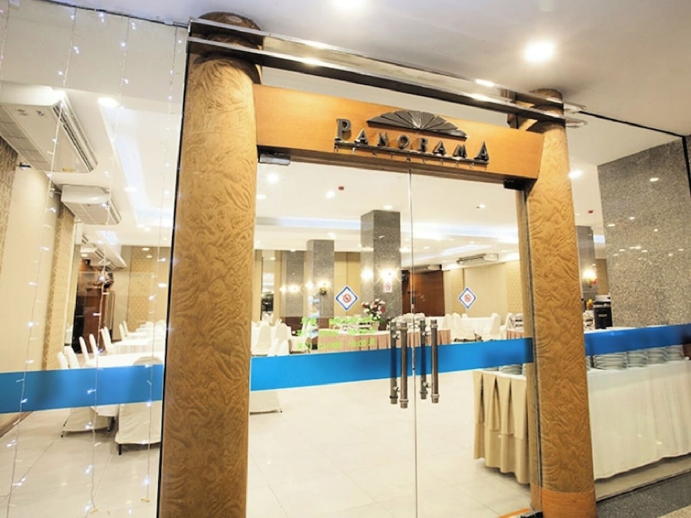 Фото Summit Pavilion