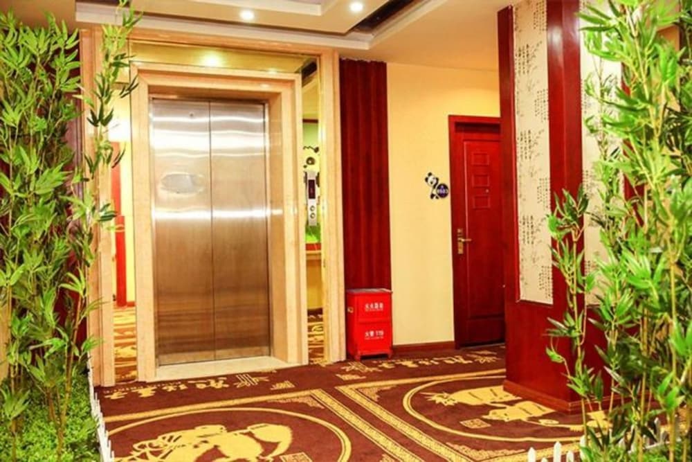 Фото Panda Price Selected Hotel Chengdu Xinhua Park Branch