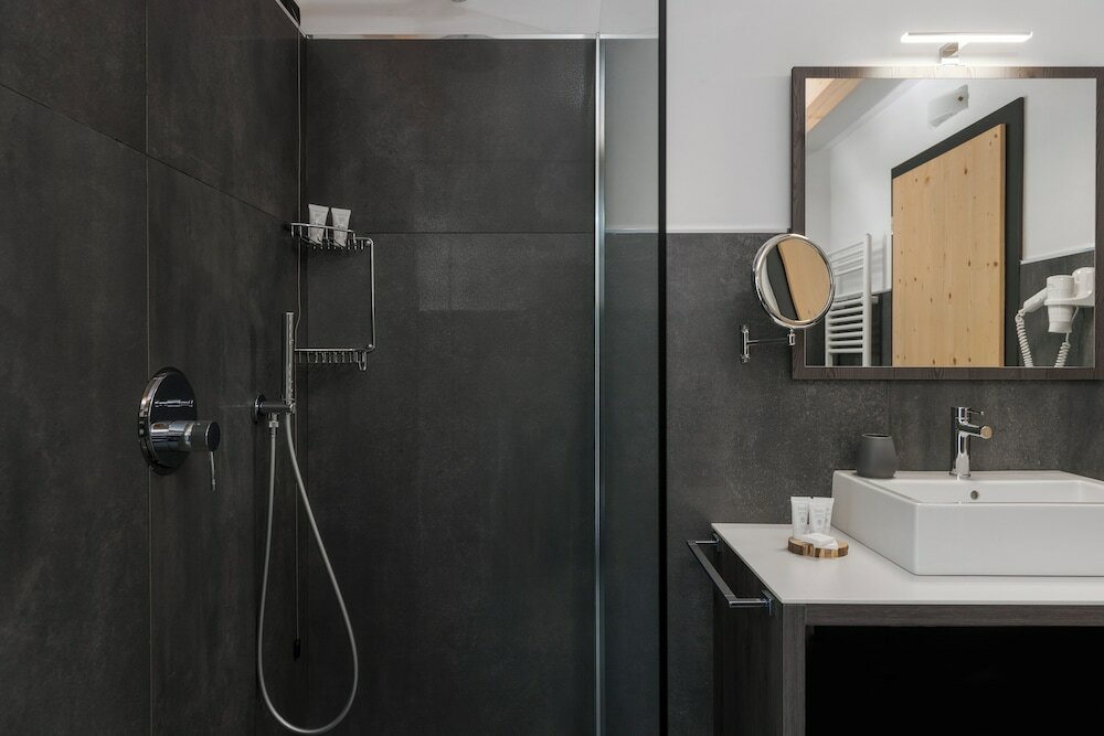 Фото X Alp Hotel