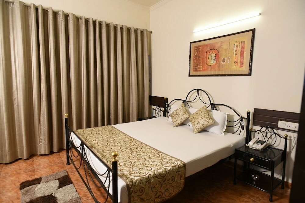 Фото Jullundur Hotel