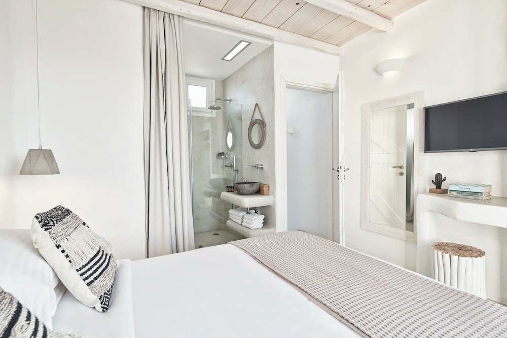 Фото Naxian Utopia Luxury Villas & Suites