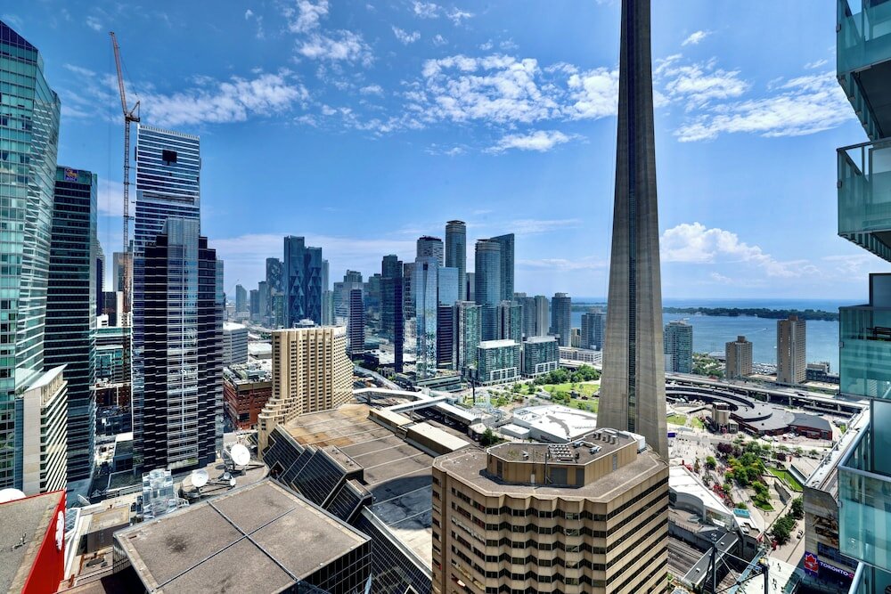 Фото Grand Royal Condos - Cn Tower