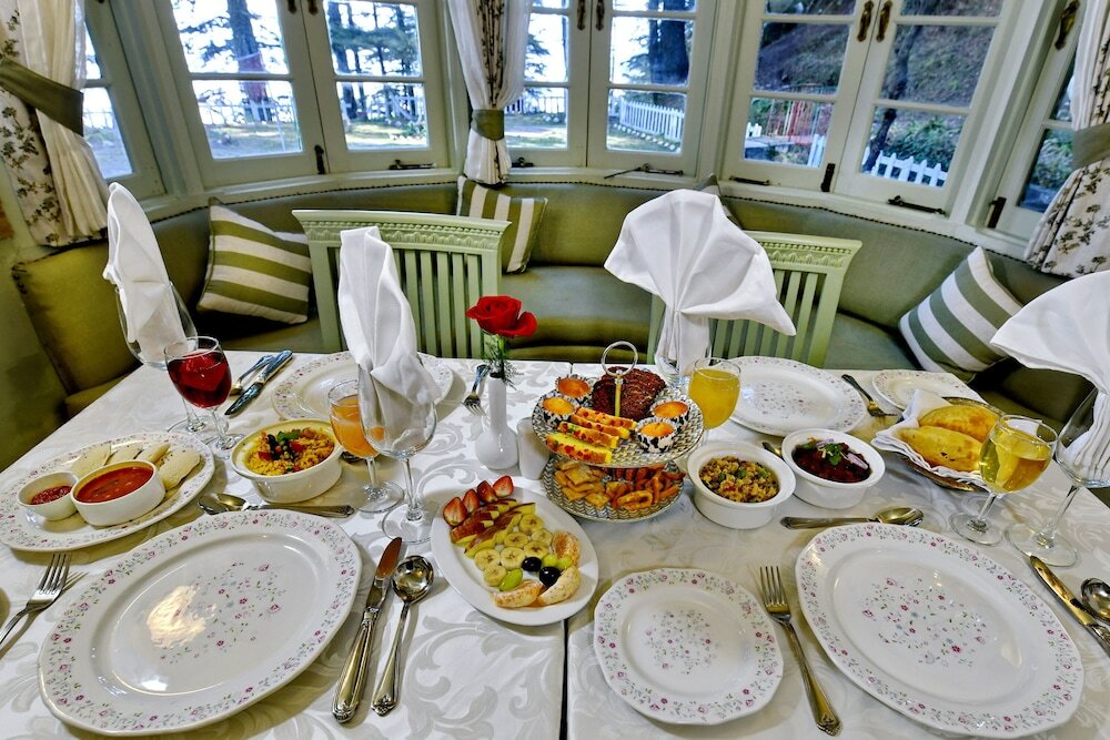 Фото Brij Villa, Dalhousie - A Colonial Luxury Retreat