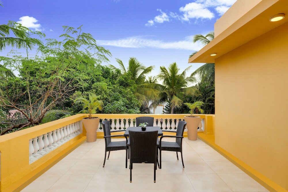 Фото Lemon Tree Amarante Beach Resort, Goa