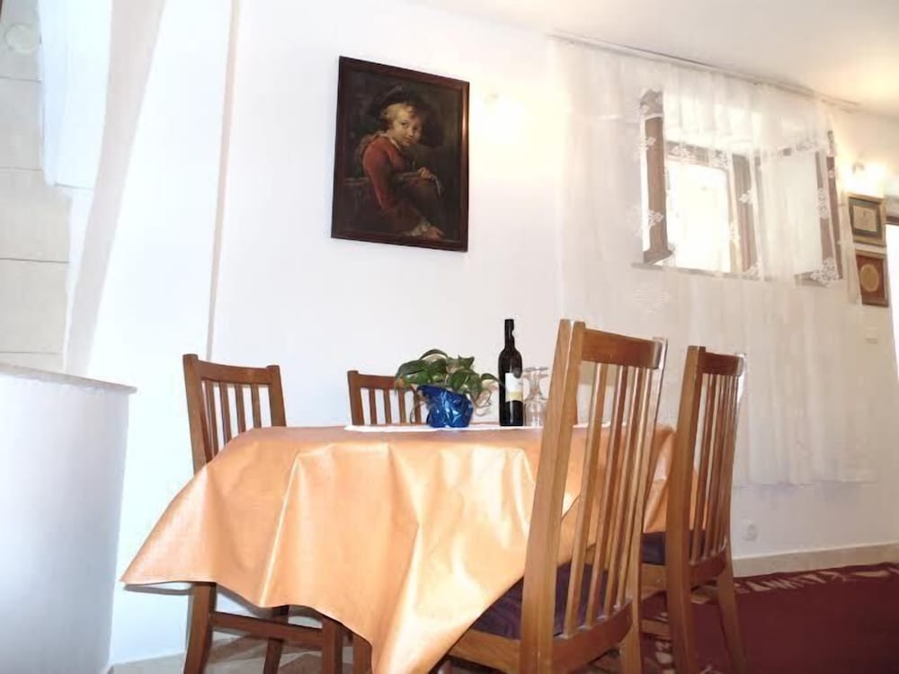 Фото Guest house Jeljenic