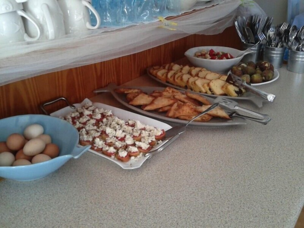 Фото Eleana Studios