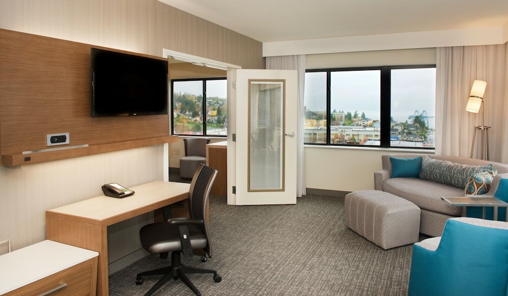 Фото Courtyard by Marriott Seattle Everett Downtown