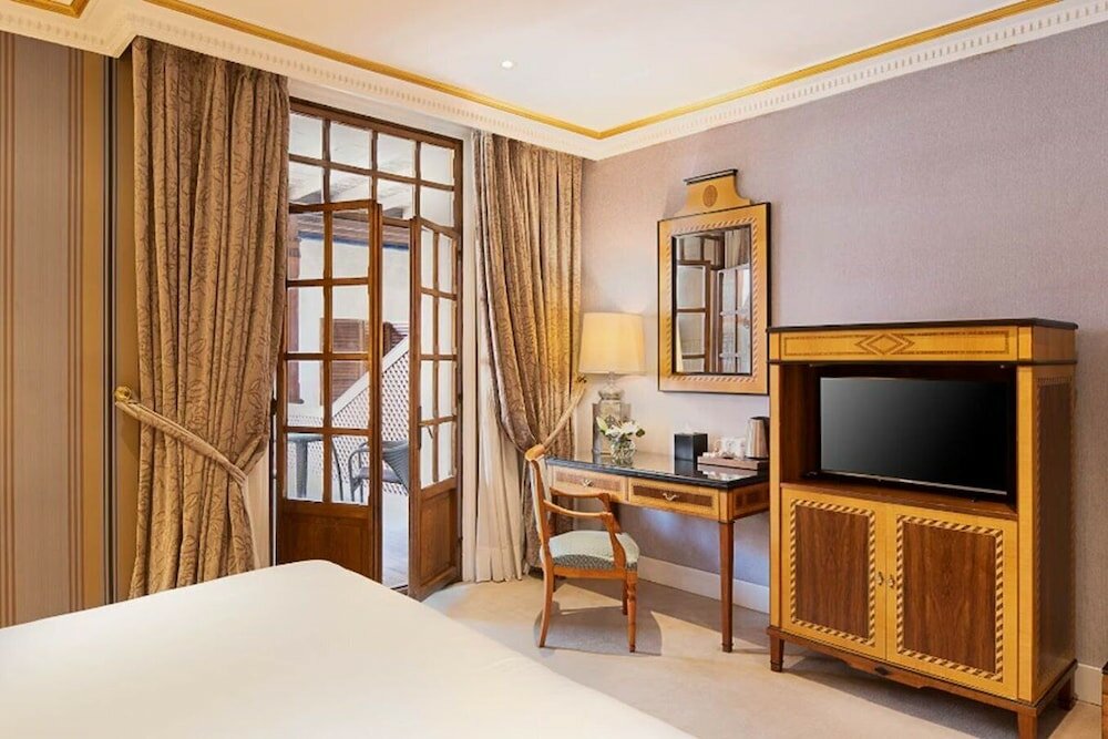 Фото Eurostars Hotel De La Reconquista